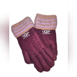 UGG Burgundy and Tan Knit Gloves